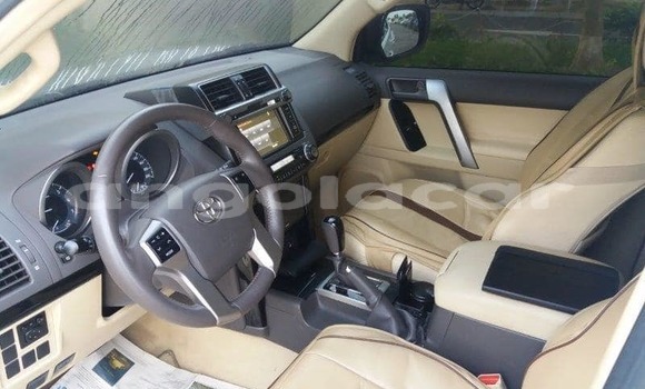 Acheter Occasion Voiture Toyota Land Cruiser Prado Blanc à Luanda, Province de Luanda Acheter Occasion Voiture Toyota Land Cruiser Prado Blanc à Luanda, Province de Luanda
