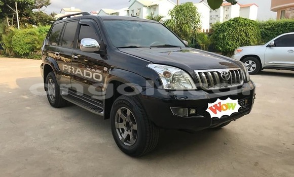 Acheter Occasion Voiture Toyota Land Cruiser Prado Noir à Luanda, Province de Luanda Acheter Occasion Voiture Toyota Land Cruiser Prado Noir à Luanda, Province de Luanda
