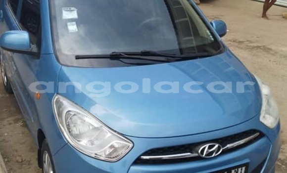 Buy Used Hyundai i10 Blue Car in Luanda in Luanda Province