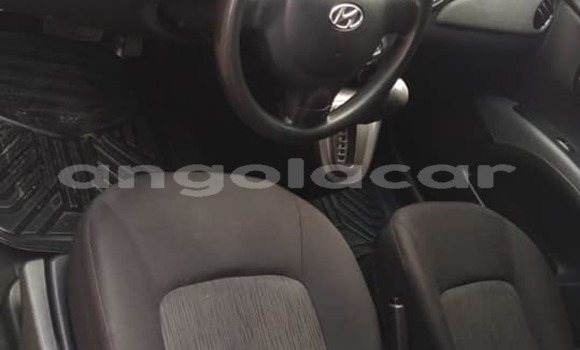 Buy Used Hyundai i10 Blue Car in Luanda in Luanda Province Buy Used Hyundai i10 Blue Car in Luanda in Luanda Province