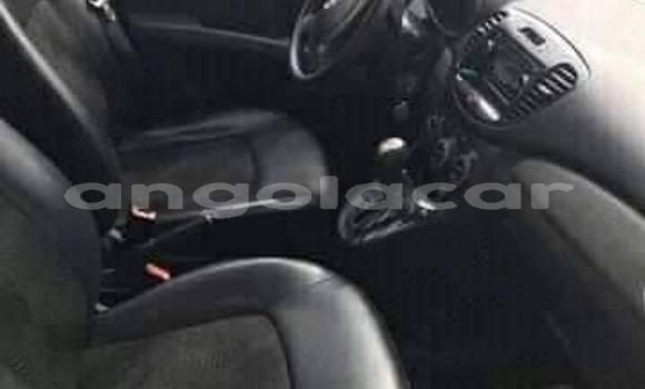 Comprar Usado Hyundai i10 Prata Carro em Luanda em Luanda Province Comprar Usado Hyundai i10 Prata Carro em Luanda em Luanda Province