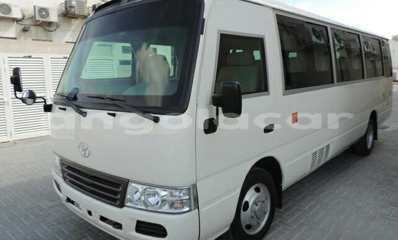 Comprar Usado Toyota Coaster Branco Carro em Luanda em Luanda Province
