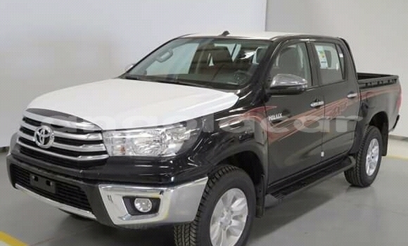 Buy Used Toyota Hilux Black Car in N'zeto in Zaire Buy Used Toyota Hilux Black Car in N'zeto in Zaire