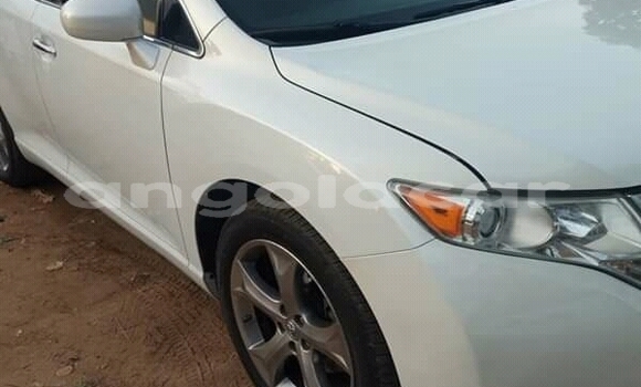 Comprar Usado Toyota Venza Branco Carro em N'zeto em Zaire Comprar Usado Toyota Venza Branco Carro em N'zeto em Zaire