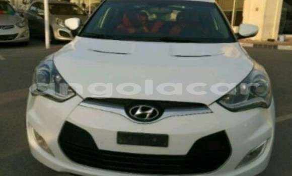Acheter Occasion Voiture Hyundai Veloster Blanc à Luanda, Province de Luanda Acheter Occasion Voiture Hyundai Veloster Blanc à Luanda, Province de Luanda