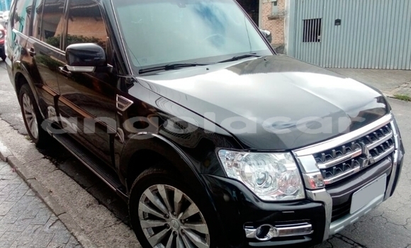 Comprar Usado Mitsubishi Pajero Outro Carro em Menongue em Kuando Kubango
