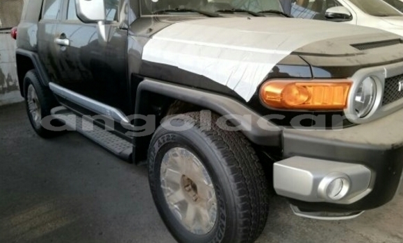Acheter Occasion Voiture Toyota FJ Cruiser Noir à Menongue, Kuando Kubango Acheter Occasion Voiture Toyota FJ Cruiser Noir à Menongue, Kuando Kubango