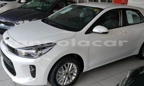 Acheter Occasion Voiture Kia rio Blanc à Menongue, Kuando Kubango Acheter Occasion Voiture Kia rio Blanc à Menongue, Kuando Kubango
