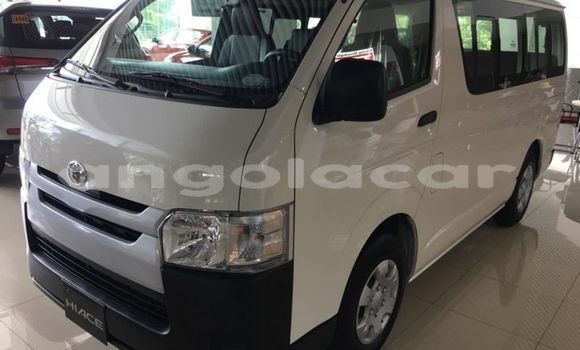 Comprar Usado Toyota Hiace Branco Carro em Menongue em Kuando Kubango