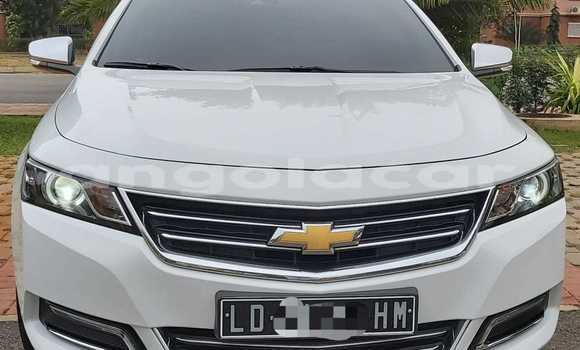 Acheter Occasion Voiture Chevrolet Impala Blanc à Luanda, Province de Luanda Acheter Occasion Voiture Chevrolet Impala Blanc à Luanda, Province de Luanda