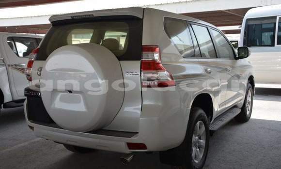 Acheter Occasion Voiture Toyota Prado Blanc à Luena, Moxico Acheter Occasion Voiture Toyota Prado Blanc à Luena, Moxico