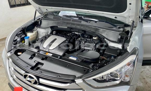 Acheter Occasion Voiture Hyundai Santa Fe Gris à Luanda, Province de Luanda Acheter Occasion Voiture Hyundai Santa Fe Gris à Luanda, Province de Luanda