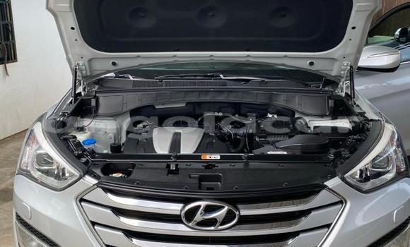 Acheter Occasion Voiture Hyundai Santa Fe Gris à Luanda, Province de Luanda Acheter Occasion Voiture Hyundai Santa Fe Gris à Luanda, Province de Luanda