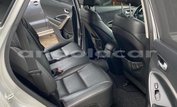 Acheter Occasion Voiture Hyundai Santa Fe Gris à Luanda, Province de Luanda Acheter Occasion Voiture Hyundai Santa Fe Gris à Luanda, Province de Luanda