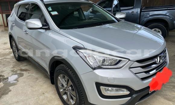 Acheter Occasion Voiture Hyundai Santa Fe Gris à Luanda, Province de Luanda Acheter Occasion Voiture Hyundai Santa Fe Gris à Luanda, Province de Luanda
