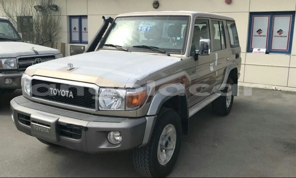 Buy Used Toyota Land Cruiser Other Car in N'zeto in Zaire