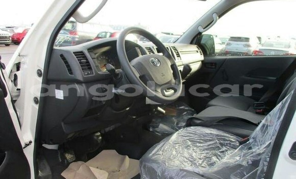 Acheter Occasion Voiture Toyota Hiace Blanc à Luanda, Province de Luanda Acheter Occasion Voiture Toyota Hiace Blanc à Luanda, Province de Luanda