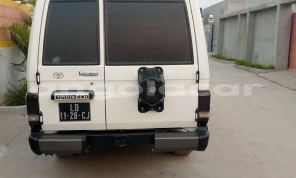 Comprar Usado Toyota Land Cruiser Branco Carro em Luanda em Luanda Province Comprar Usado Toyota Land Cruiser Branco Carro em Luanda em Luanda Province