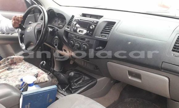 Comprar Usado Toyota Hilux Preto Carro em Luanda em Luanda Province Comprar Usado Toyota Hilux Preto Carro em Luanda em Luanda Province