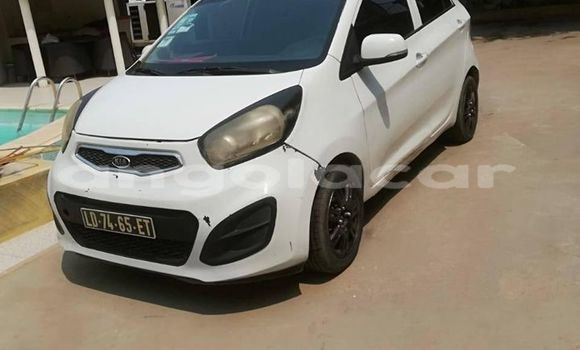 Comprar Usado Kia Picanto Branco Carro em Luanda em Luanda Province