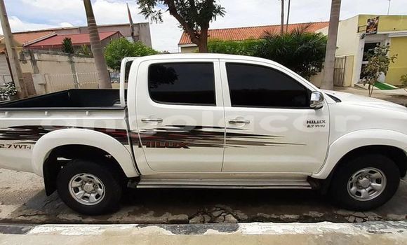Acheter Occasion Voiture Toyota Hilux Blanc à Luanda, Province de Luanda Acheter Occasion Voiture Toyota Hilux Blanc à Luanda, Province de Luanda