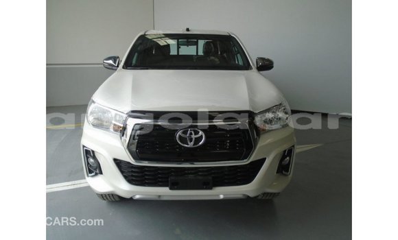 Comprar Importar Toyota Hilux Branco Carro em Import - Dubai em Bengo Province Comprar Importar Toyota Hilux Branco Carro em Import - Dubai em Bengo Province