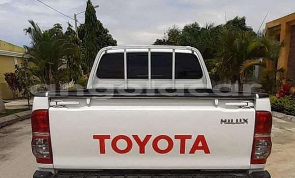 Acheter Occasion Voiture Toyota Hilux Blanc à Luanda, Province de Luanda Acheter Occasion Voiture Toyota Hilux Blanc à Luanda, Province de Luanda