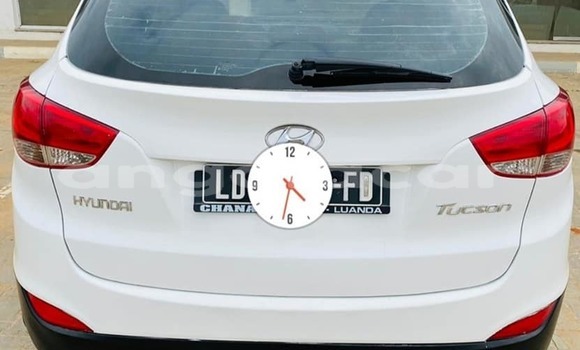 Buy Used Hyundai Tucson White Car in Luanda in Luanda Province Buy Used Hyundai Tucson White Car in Luanda in Luanda Province