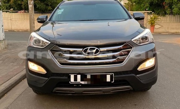 Comprar Usado Hyundai Santa Fe Outro Carro em Luanda em Luanda Province