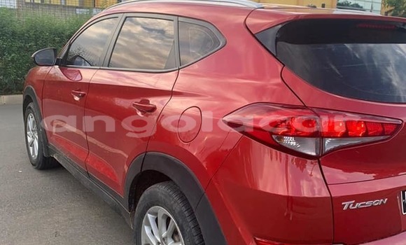 Acheter Occasion Voiture Hyundai Tucson Rouge à Luanda, Province de Luanda Acheter Occasion Voiture Hyundai Tucson Rouge à Luanda, Province de Luanda