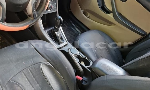 Acheter Occasion Voiture Hyundai Elantra Rouge à Luanda, Province de Luanda Acheter Occasion Voiture Hyundai Elantra Rouge à Luanda, Province de Luanda