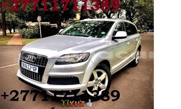 Buy Used Audi Q7 Silver Car in Import - Dubai in Bengo Province Buy Used Audi Q7 Silver Car in Import - Dubai in Bengo Province