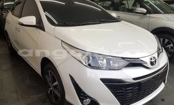 Buy Used Toyota Yaris White Car in Benguela in Benguela