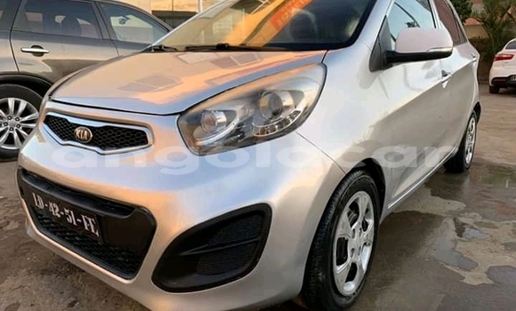 Comprar Usado Kia Picanto Outro Carro em Luanda em Luanda Province