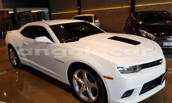 Acheter Occasion Voiture Chevrolet Camaro Blanc à Luanda, Province de Luanda Acheter Occasion Voiture Chevrolet Camaro Blanc à Luanda, Province de Luanda