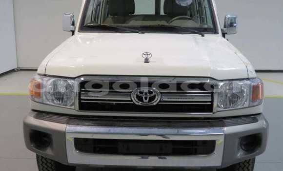 Comprar Usado Toyota Land Cruiser Branco Carro em Luena em Moxico Comprar Usado Toyota Land Cruiser Branco Carro em Luena em Moxico