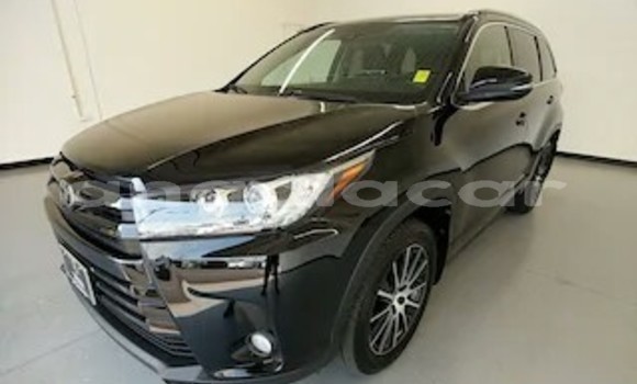Buy Used Toyota Highlander Black Car in Luena in Moxico