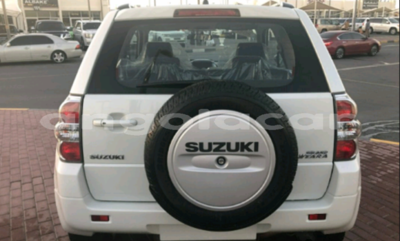 Acheter Occasion Voiture Suzuki Vitara Blanc à Luena, Moxico Acheter Occasion Voiture Suzuki Vitara Blanc à Luena, Moxico
