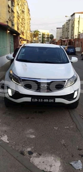 Big with watermark kia sportage huambo caala 10527