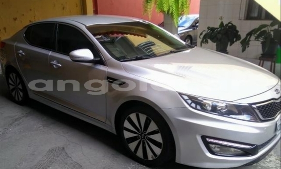 Comprar Usado Kia Optima Prata Carro em Luanda em Luanda Province