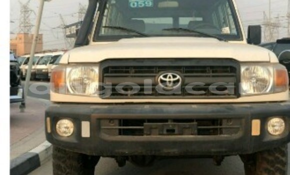 Acheter Occasion Voiture Toyota Land Cruiser Blanc à Luena, Moxico
