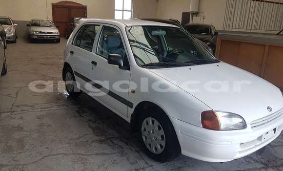 Acheter Occasion Voiture Toyota Corolla Blanc à Luanda, Province de Luanda Acheter Occasion Voiture Toyota Corolla Blanc à Luanda, Province de Luanda