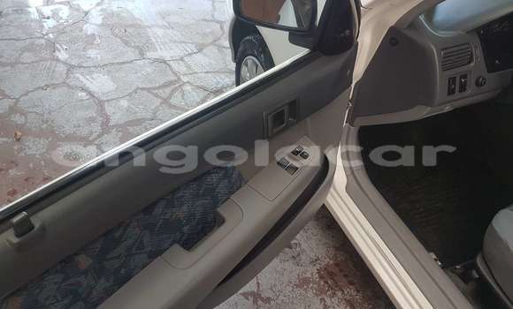 Acheter Occasion Voiture Toyota Corolla Blanc à Luanda, Province de Luanda Acheter Occasion Voiture Toyota Corolla Blanc à Luanda, Province de Luanda