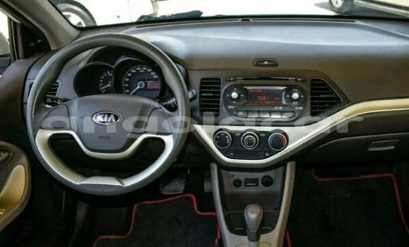 Buy Used Kia Picanto White Car in Luanda in Luanda Province Buy Used Kia Picanto White Car in Luanda in Luanda Province