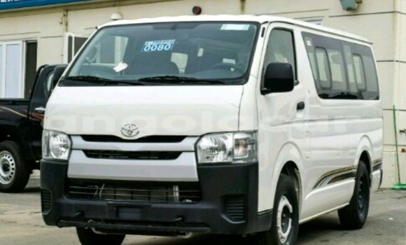Acheter Neuf Voiture Toyota Hiace Blanc à Luanda, Province de Luanda Acheter Neuf Voiture Toyota Hiace Blanc à Luanda, Province de Luanda