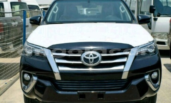 Buy Used Toyota Fortuner Black Car in Luanda in Luanda Province Buy Used Toyota Fortuner Black Car in Luanda in Luanda Province
