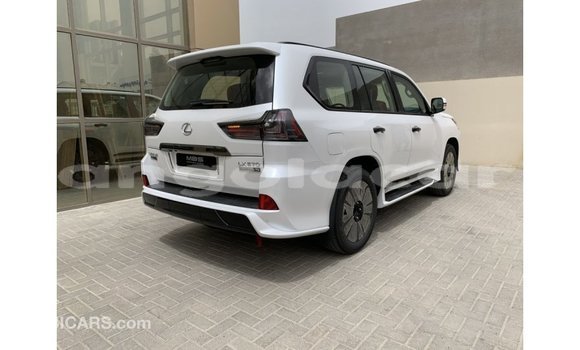 Comprar Importar Lexus LX Branco Carro em Import - Dubai em Bengo Province Comprar Importar Lexus LX Branco Carro em Import - Dubai em Bengo Province