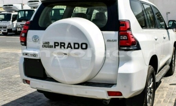 Acheter Occasion Voiture Toyota Prado Blanc à Luanda, Province de Luanda Acheter Occasion Voiture Toyota Prado Blanc à Luanda, Province de Luanda