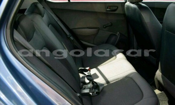 Buy Used Hyundai i10 Blue Car in Luanda in Luanda Province Buy Used Hyundai i10 Blue Car in Luanda in Luanda Province