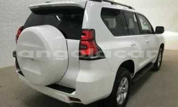 Acheter Occasion Voiture Toyota Land Cruiser Prado Blanc à Luena, Moxico Acheter Occasion Voiture Toyota Land Cruiser Prado Blanc à Luena, Moxico